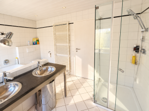 7618 Badezimmer