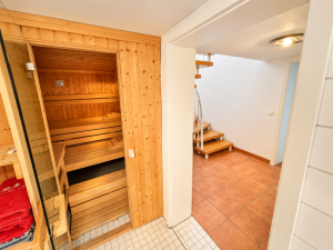 7618 Sauna
